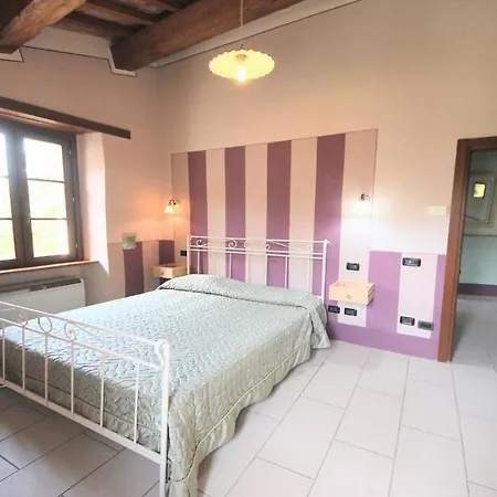 Villa Spoleto-poolside Slps 20, One Hour To Rome, Fabulous Gardens, Bbq Area, Pool *