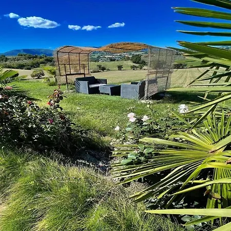 Spoleto-poolside Slps 20, One Hour To Rome, Fabulous Gardens, Bbq Area, Pool Villa