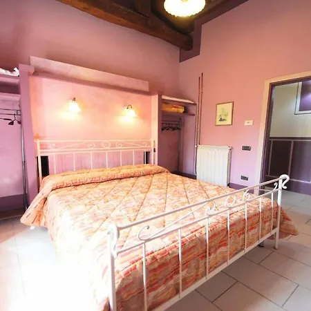 Spoleto-poolside Slps 20, One Hour To Rome, Fabulous Gardens, Bbq Area, Pool Villa *